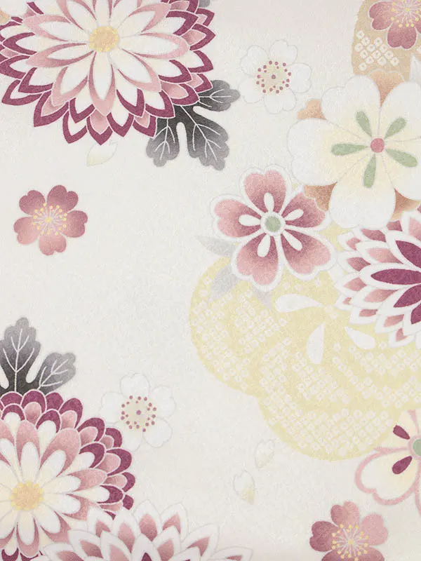 RENCA(2歳女児被布)2004ﾍﾞｰｼﾞｭぼかし鈴xﾍﾞｰｼﾞｭねじり梅に菊