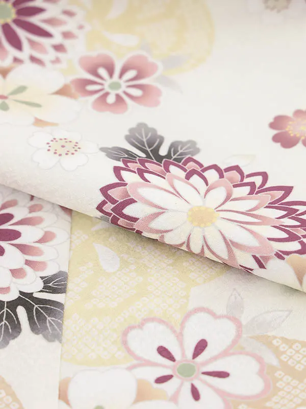 RENCA(2歳女児被布)2004ﾍﾞｰｼﾞｭぼかし鈴xﾍﾞｰｼﾞｭねじり梅に菊