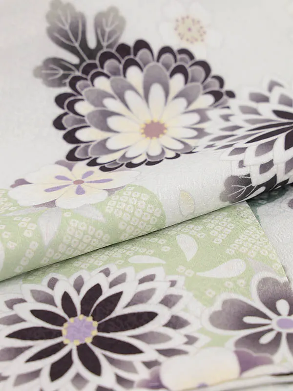 RENCA(2歳女児被布)2006ミントグリーンぼかし 鈴xねじり梅に菊