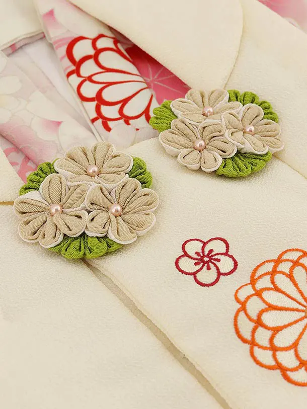 RENCA(3歳女児被布)3006クリーム 刺繍菊x薄ピンク 菊づくし