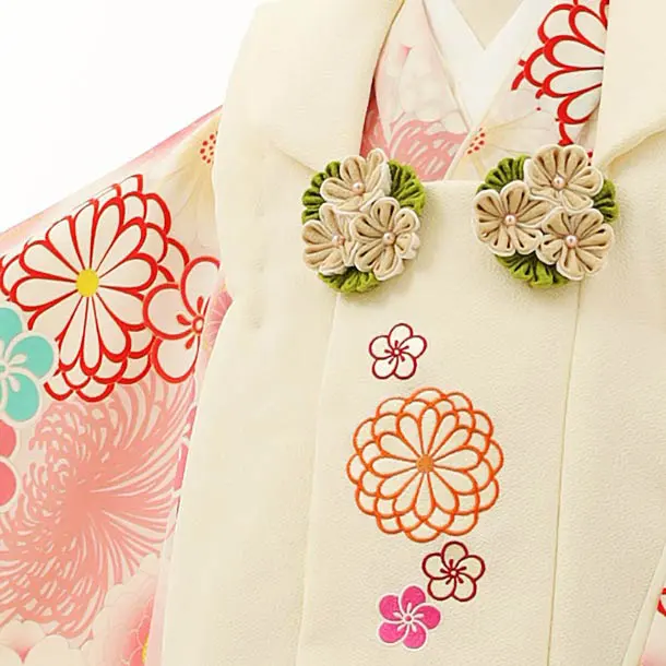 RENCA(3歳女児被布)3006クリーム 刺繍菊x薄ピンク 菊づくし