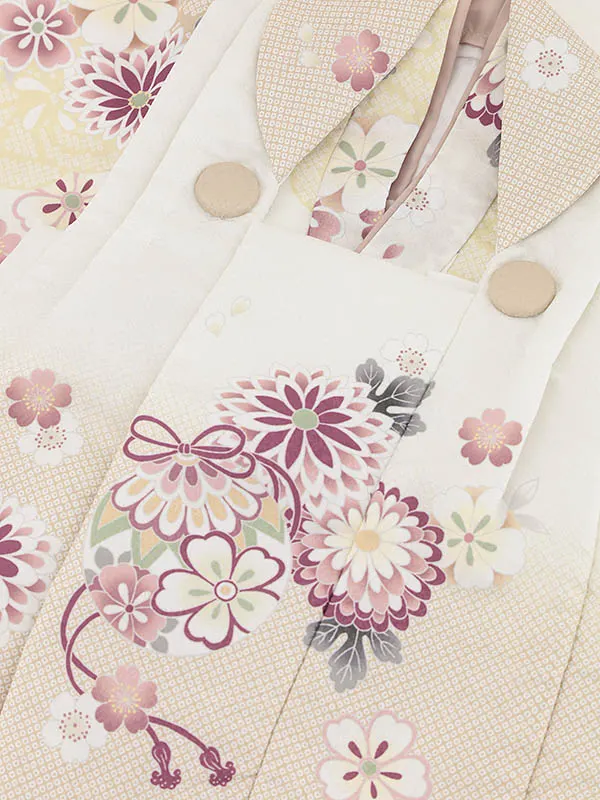 RENCA(3歳女児被布)3008ﾍﾞｰｼﾞｭぼかし鈴xﾍﾞｰｼﾞｭねじり梅に菊