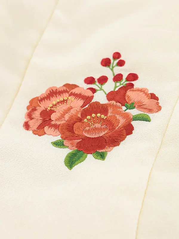 RENCA(3歳女児被布)3013クリーム 椿xクリーム 赤扇面に桜