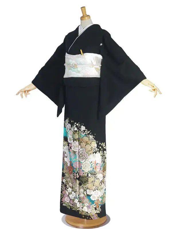 レンタル 桂由美 黒留袖 五三の桐 紋入り 薔薇 牡丹 Sサイズ No.248