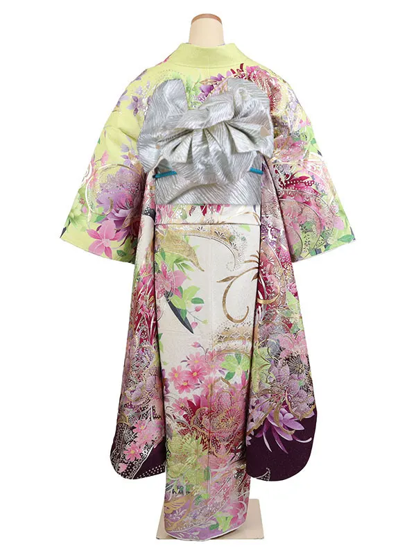 振袖 白系 大輪の花に唐草 金彩加工 ｽﾊﾟﾝｺｰﾙ 0948