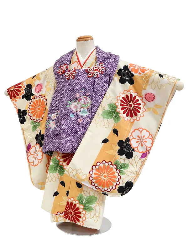 七五三・3才女児被布 クリーム系/紫系 桜に菊 3175