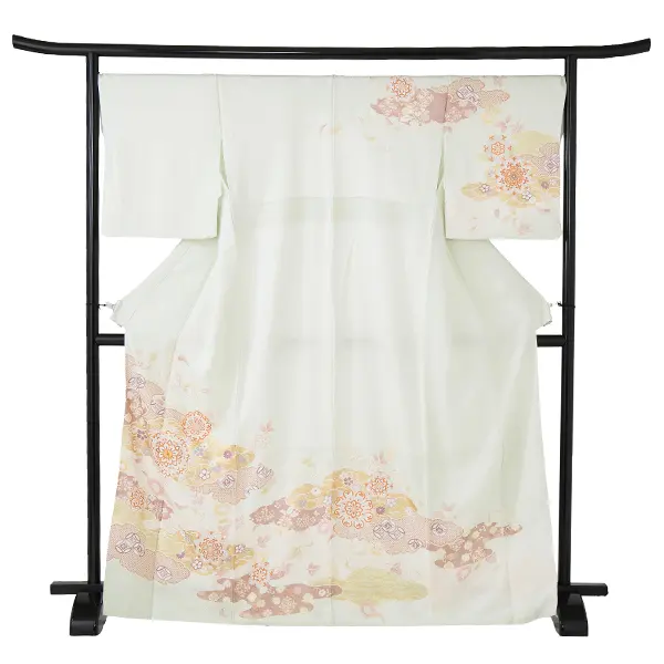 【正絹】訪問着  淡パステルグリーン 正倉院文様 華紋に唐花