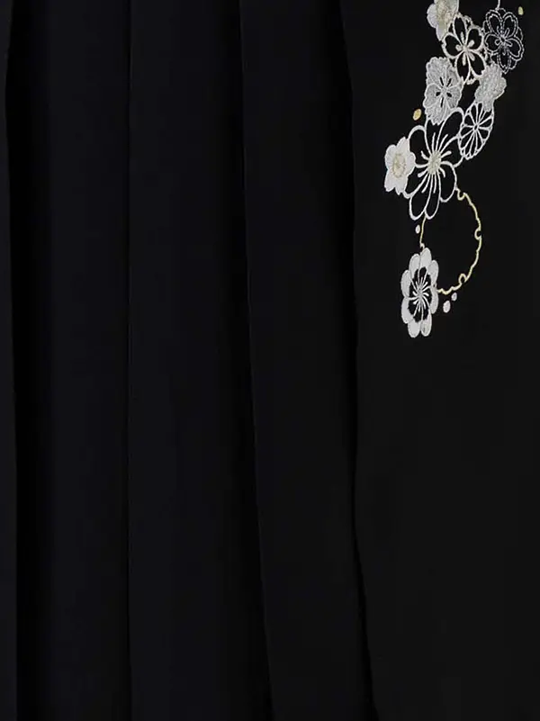 Chocolat 黒 桜・菊・松/黒 小花刺繍