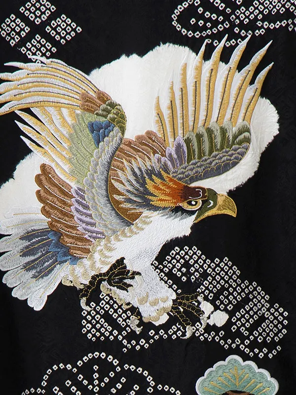 男児産着 1098 正絹 黒 本絞り 鷹に大松(刺繍）高級品