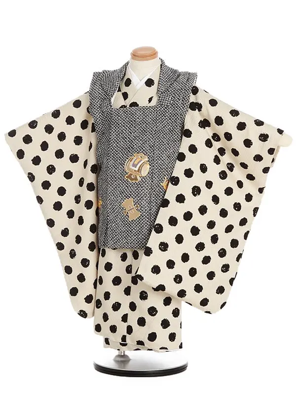 七五三男児３歳　354B　ミモア　白黒鹿の子宝尽くし刺繍/ベージュ・黒ドット