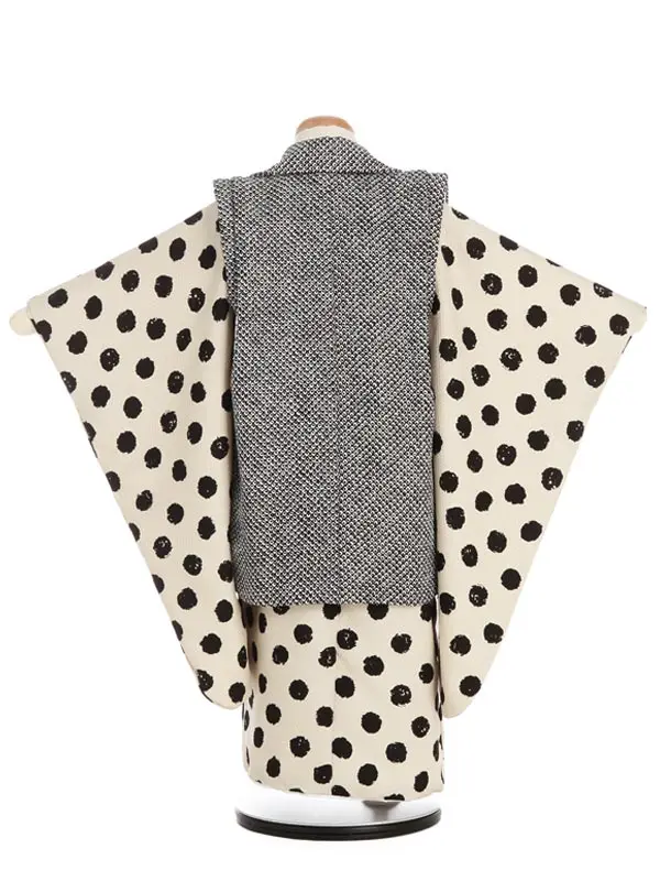 七五三男児３歳　362B　ミモア　白黒鹿の子宝尽くし刺繍/ベージュ・黒ドット