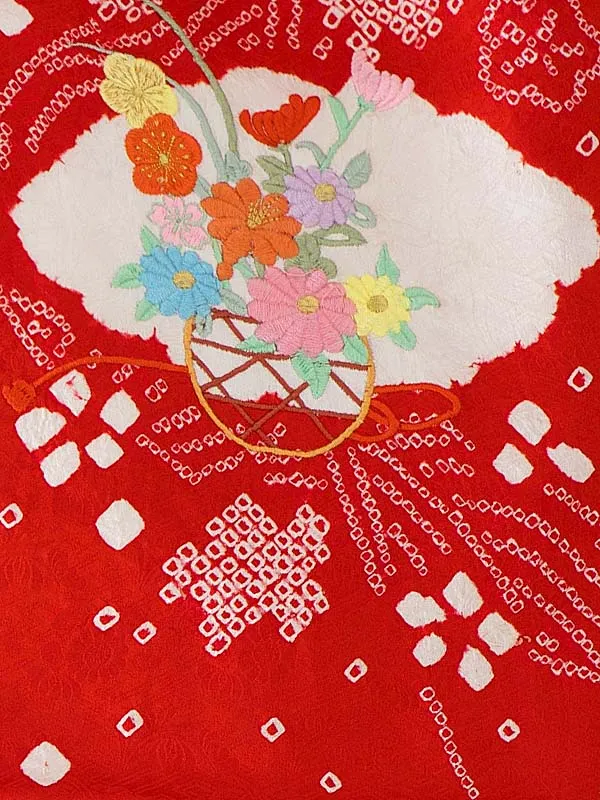 七五三女児3歳3270 正絹　赤　総絞り　まり刺繍/赤　桶絞り　桜