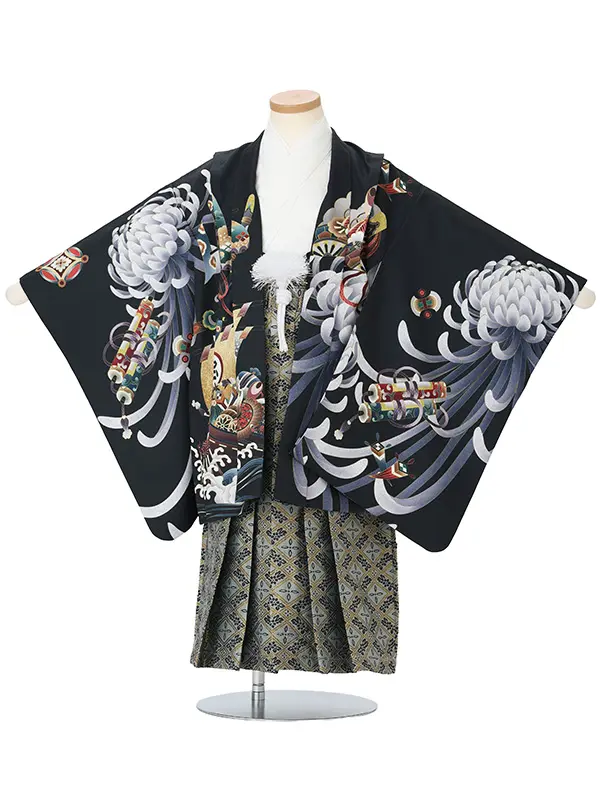 【刺?】カブトに乱菊　黒　　着物白