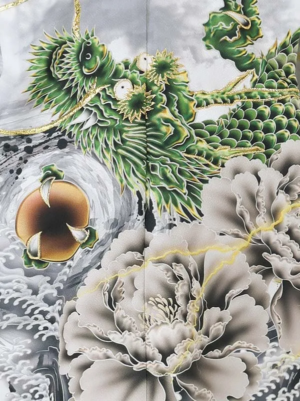 【刺?】龍　白　　着物黒