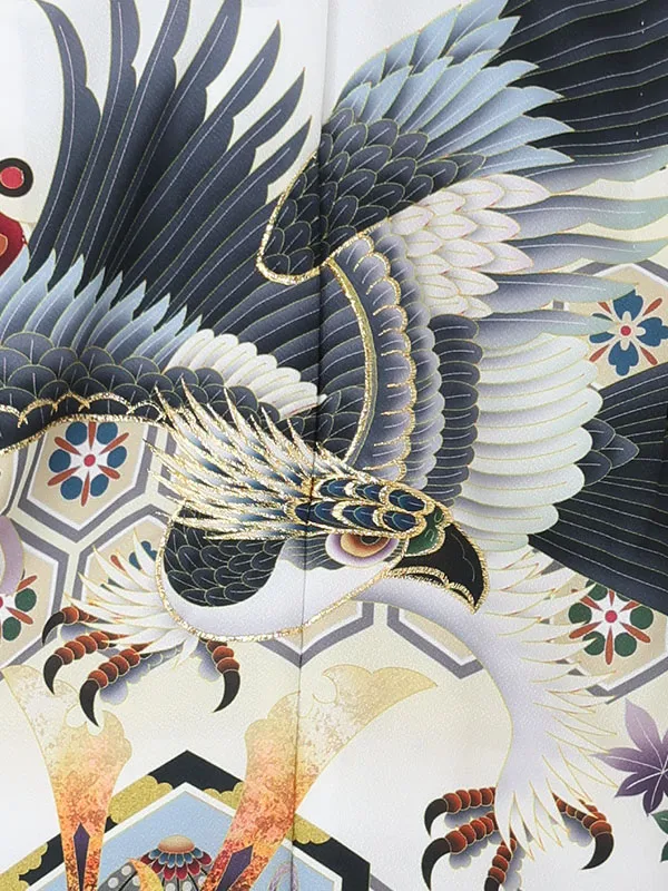 【刺?】タカに亀甲カブト　白　　着物黒