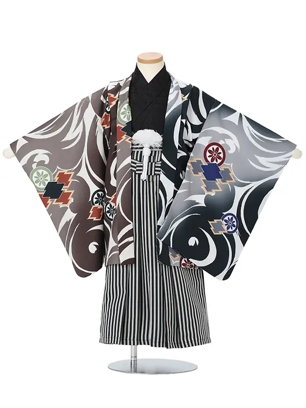 うずまき　グレー茶　着物黒