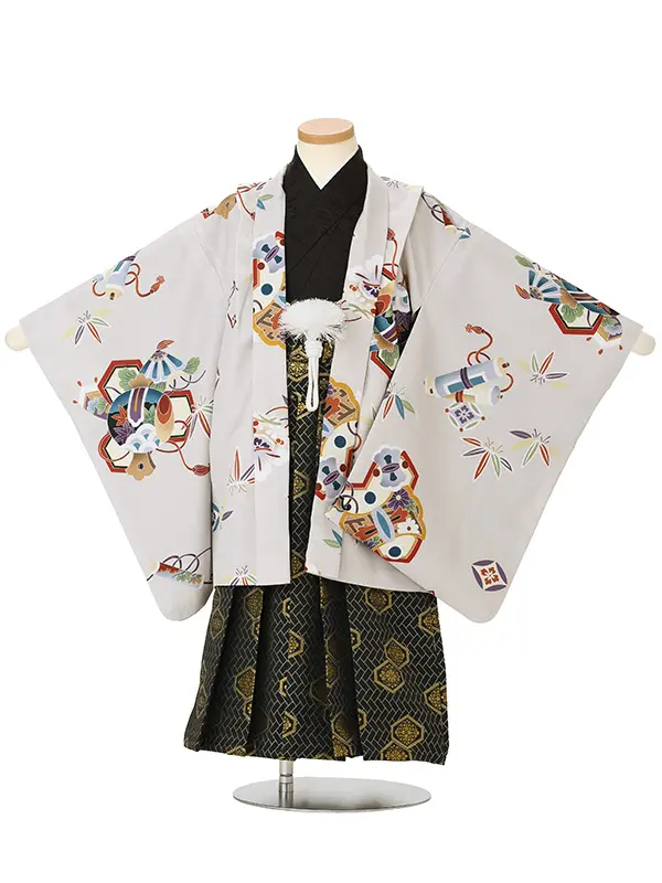 刀鍔　グレー　着物黒