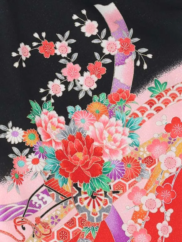 【絵羽】【刺繍】ねじり梅白　花車にテープ黒