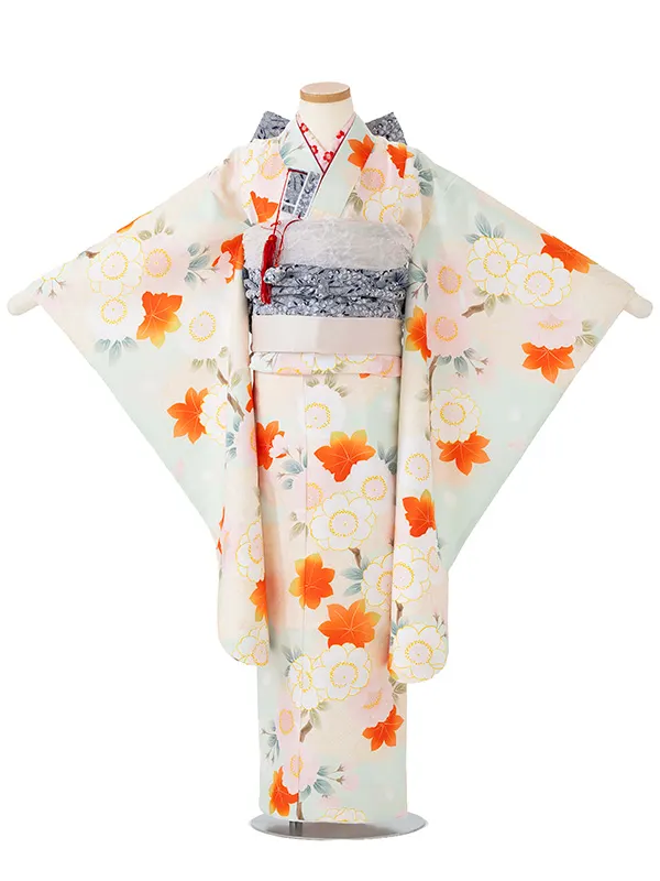 女児７才　小紋　桜もみじ　薄グリーン