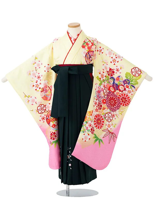 女児卒園袴【刺繍袴】まりに梅　クリーム