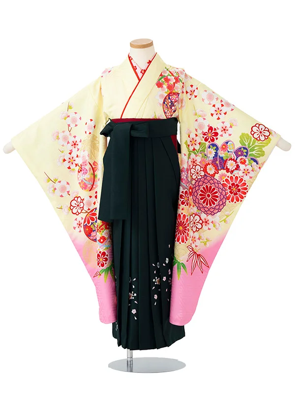 女児卒園袴【刺繍袴】まりに梅　クリーム