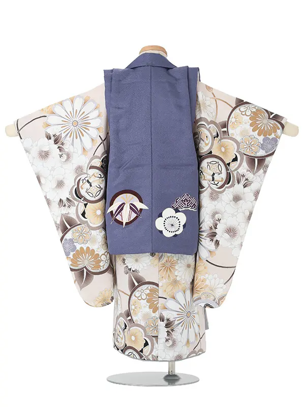 七五三(3歳男児被布)3395 ダークブルー紗綾形文梅竹×ベージュ紗綾形文菊桜