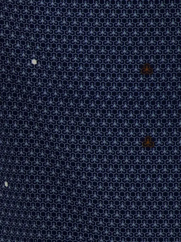 七五三(3歳男児被布)A069 アイボリーペイズリー柄×紺亀甲柄