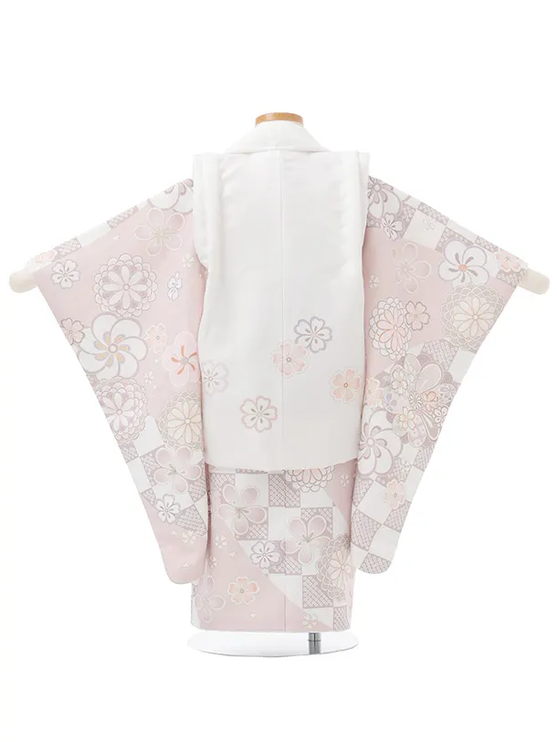 七五三(3歳女児被布)3362 白地紗綾形文梅桜×淡モスピンク菊梅桜