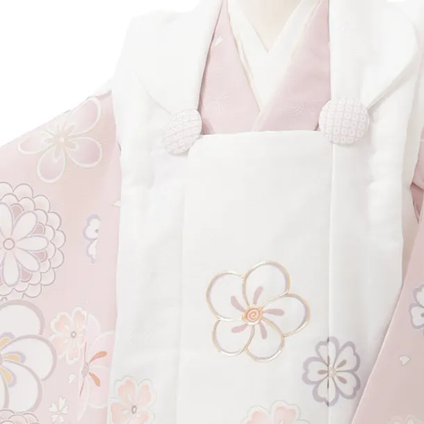 七五三(3歳女児被布)3362 白地紗綾形文梅桜×淡モスピンク菊梅桜