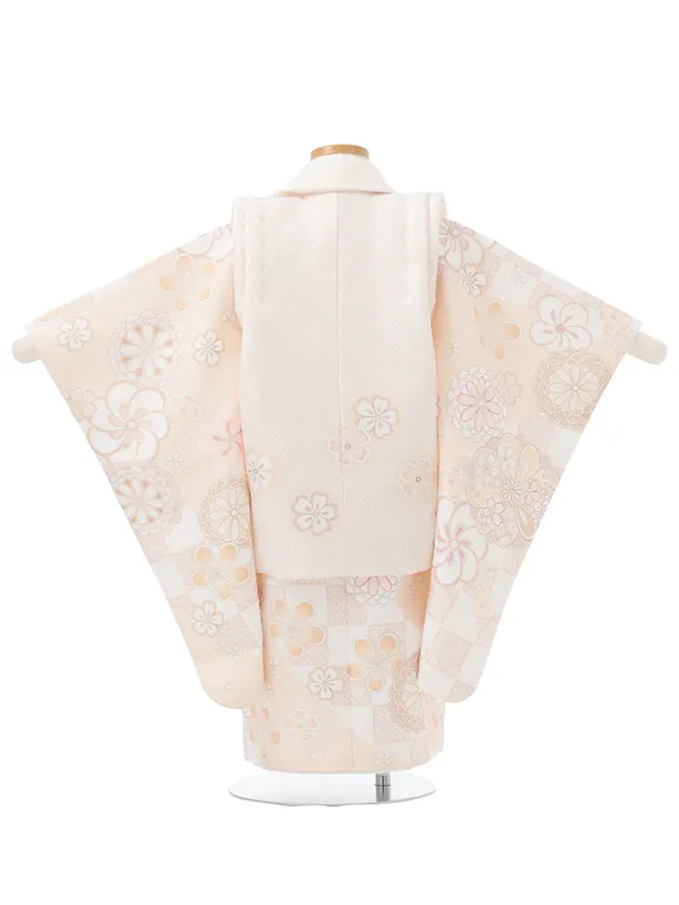 七五三(3歳女児被布)3363 淡オレンジ地紗綾形文梅桜×淡オレンジ菊梅桜