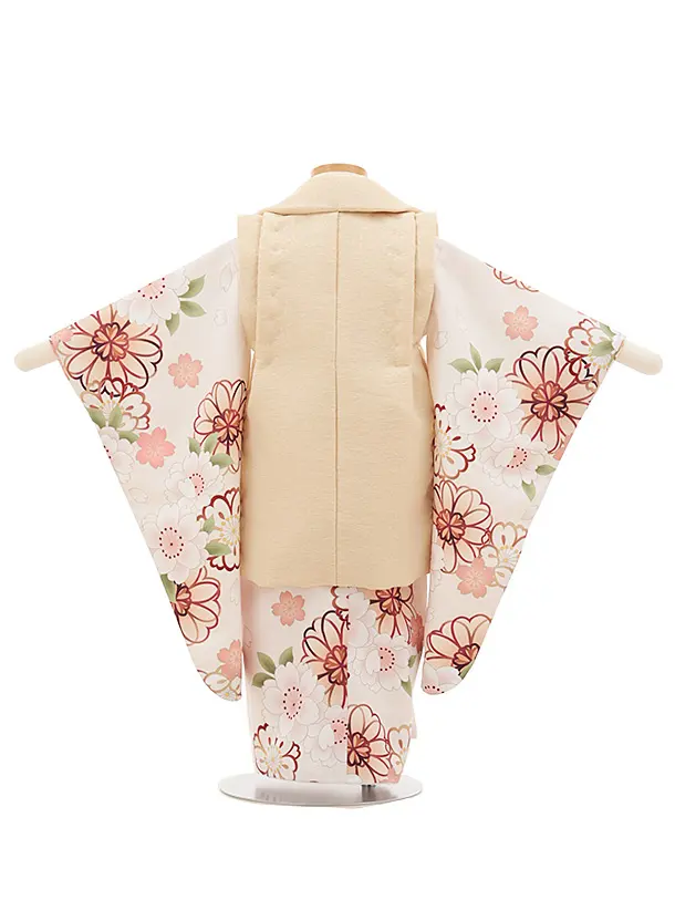 七五三(3歳女児被布)A107 ベージュ地総草花×白紗綾形文菊桜