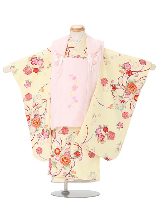 七五三(3歳女児被布)A122 淡ピンク紗綾形文小花×クリーム菊梅桜
