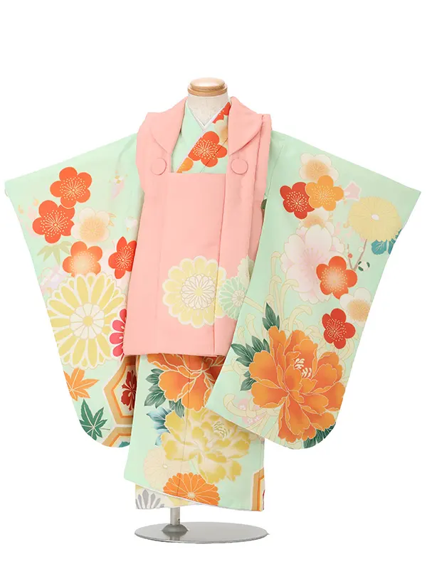 七五三(3歳女児被布)A169 サーモンピンク菊×黄緑花づくし
