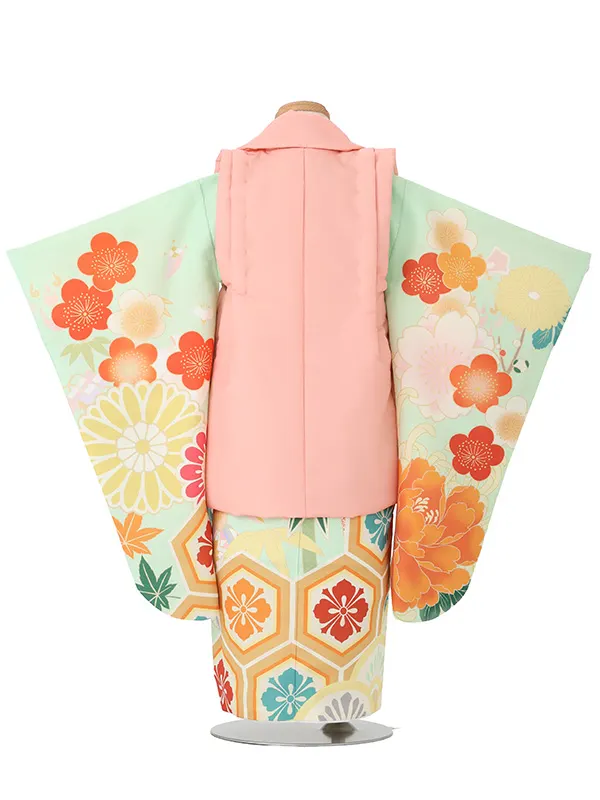七五三(3歳女児被布)A169 サーモンピンク菊×黄緑花づくし