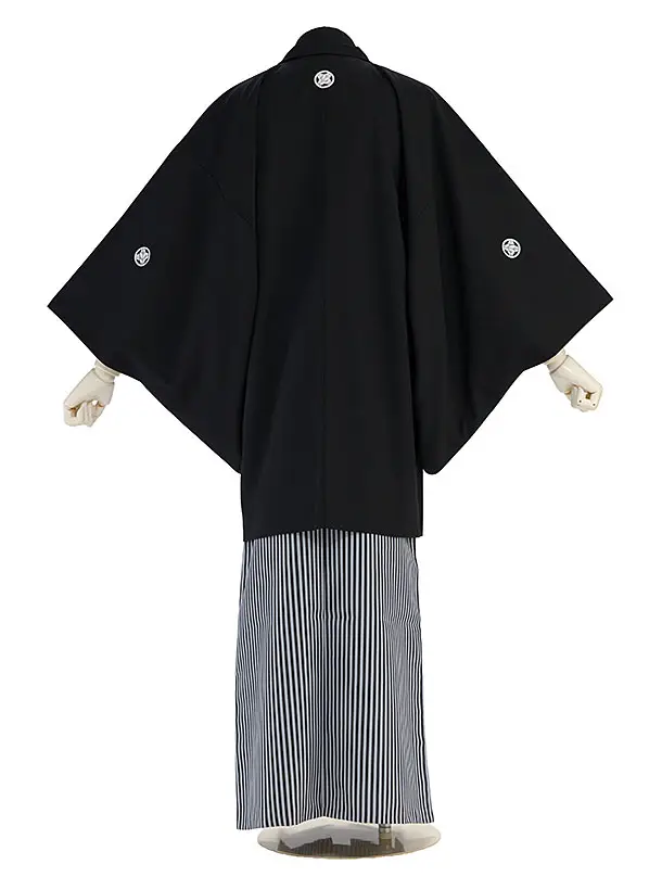 卒業式成人式袴レンタル D0001 黒紋付6号／白黒縞袴