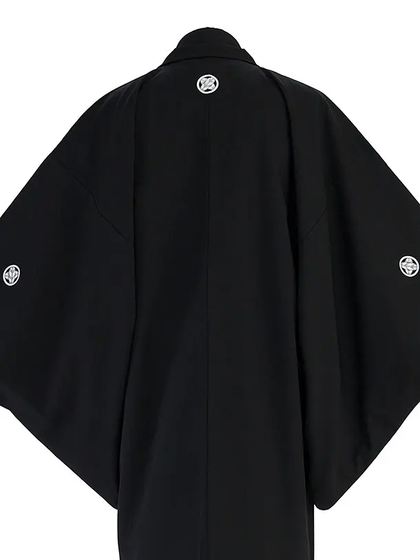 卒業式成人式袴レンタル D0001 黒紋付6号／白黒縞袴