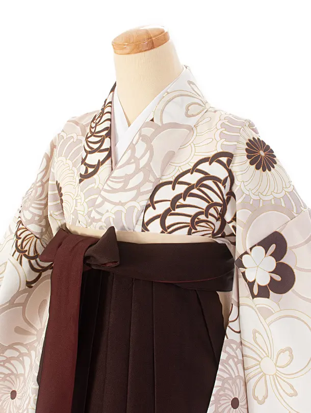 卒業式袴 D0058 アイボリー ねじり梅と菊 百華×こげ茶