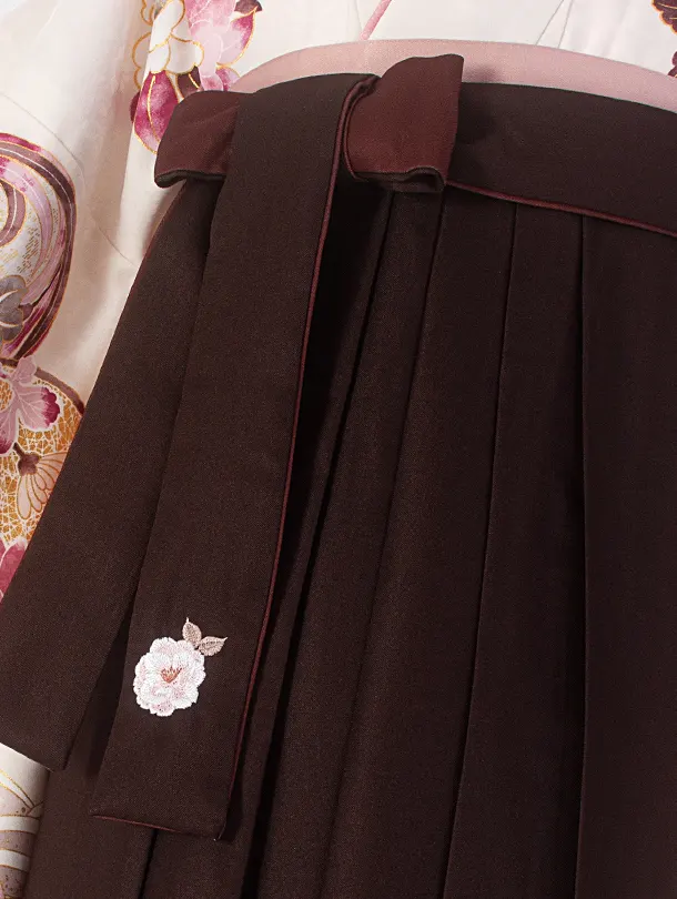 卒業式袴 D0060 絵羽 ベージュ茶 花柄×こげ茶 ししゅう