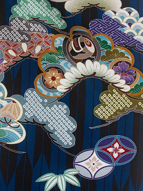 七五三(3歳男児被布)D3068 白 兜／青黒 矢絣 松 笹