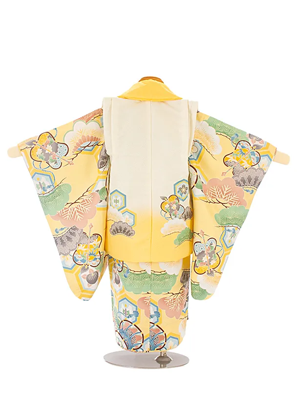 七五三(2,3歳男児被布)D3081 クリーム 兜／黄 扇 鼓