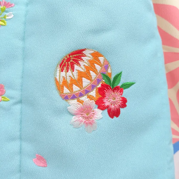 3歳女児被布　D3076 水色系×オレンジ系　花