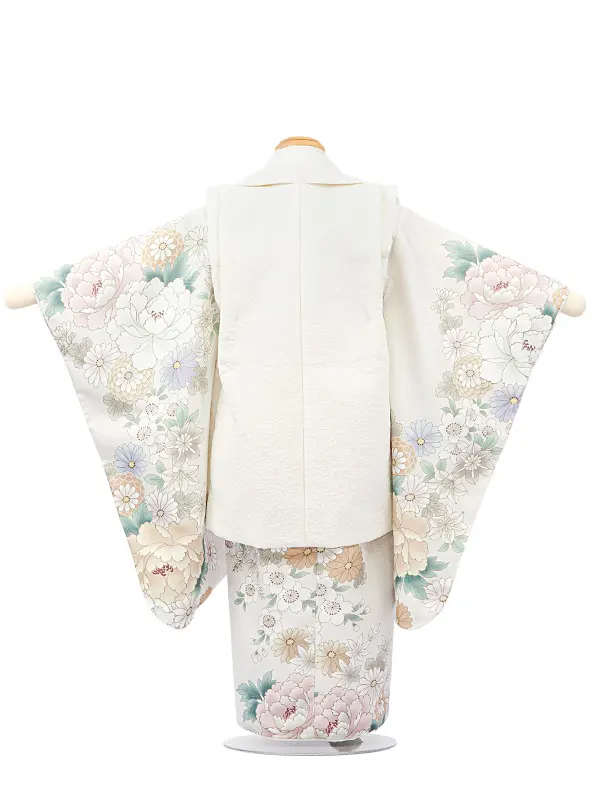 3歳女児被布 D3091 クリーム花ししゅう×薄ベージュ白花々