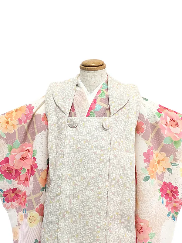 3歳女児被布 D3093 麻の葉 ベージュ × ピンクベージュ花