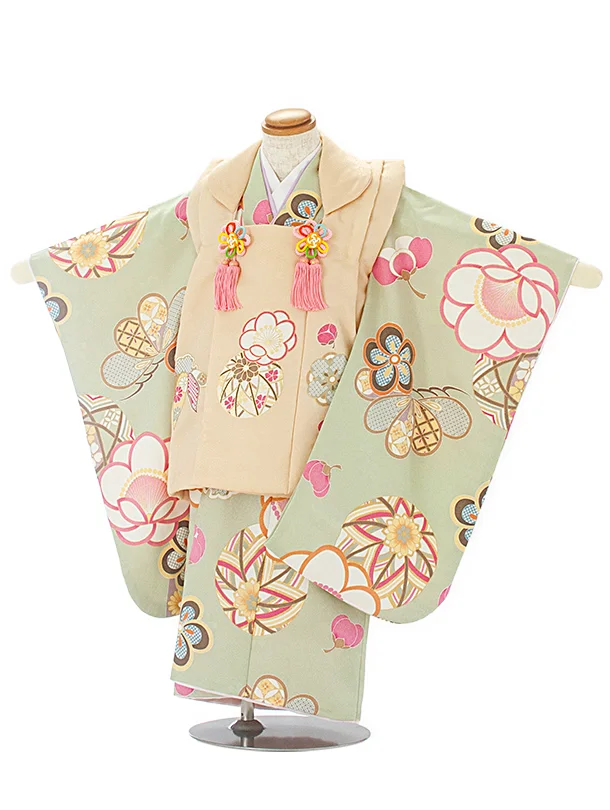 3歳女児被布 D3109 ベージュ グリーン 梅 鞠