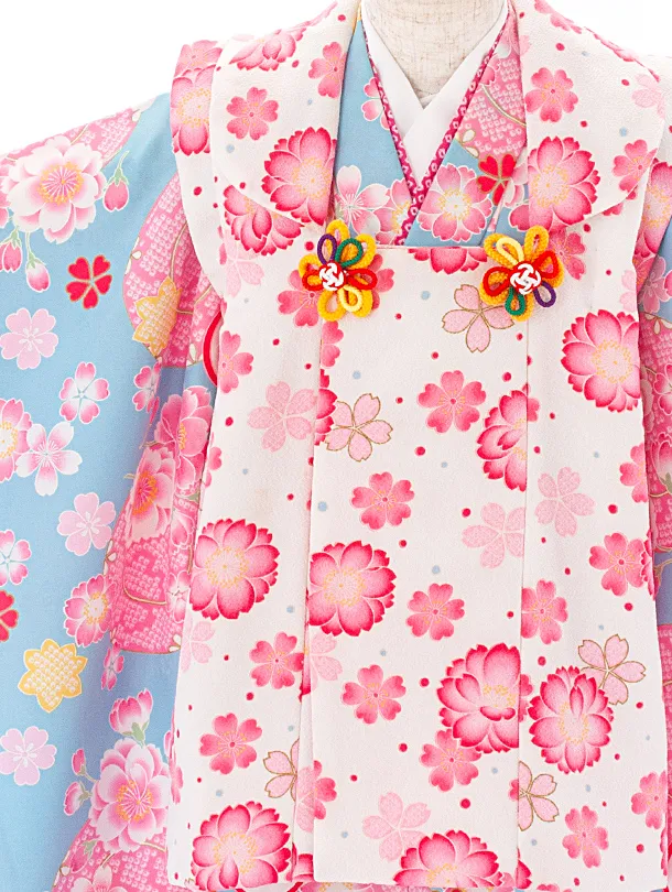2,3歳女児被布 D3134 JAPAN STYLE 白 ピンク花×水色 花輪