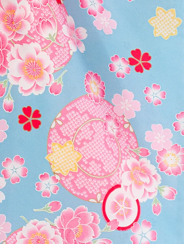 2,3歳女児被布 D3134 JAPAN STYLE 白 ピンク花×水色 花輪