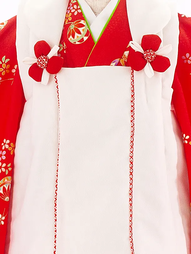 3歳女児被布 D3155 白×赤 花 まり