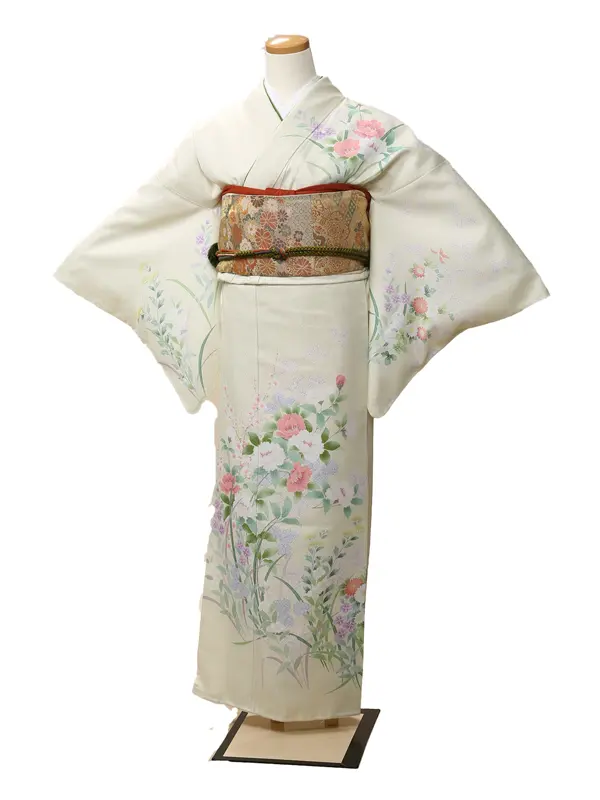 訪問着0005薄黄色地　四季の花柄