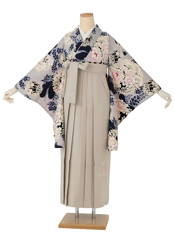 卒業式袴レンタルM1307花丸紋・ネイビー×梅刺繍・アイボリー