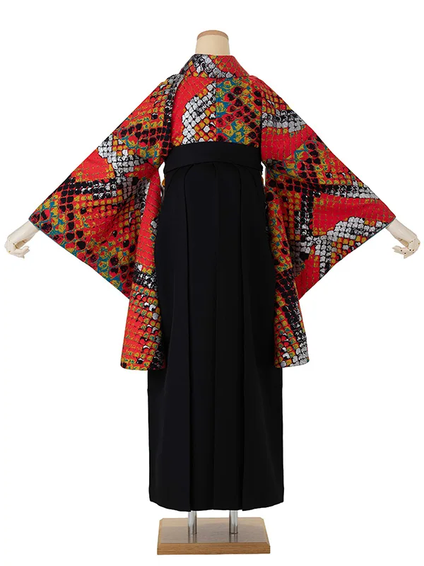 卒業式袴レンタルM1329サーペント（蛇）×バイカラー／黒×白